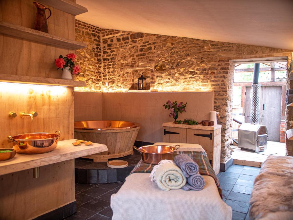 Country Cottage With Spa, Catering, Gardens, Nature Reserve Walks - Free Parking, Self Checkin Scunthorpe Exterior photo
