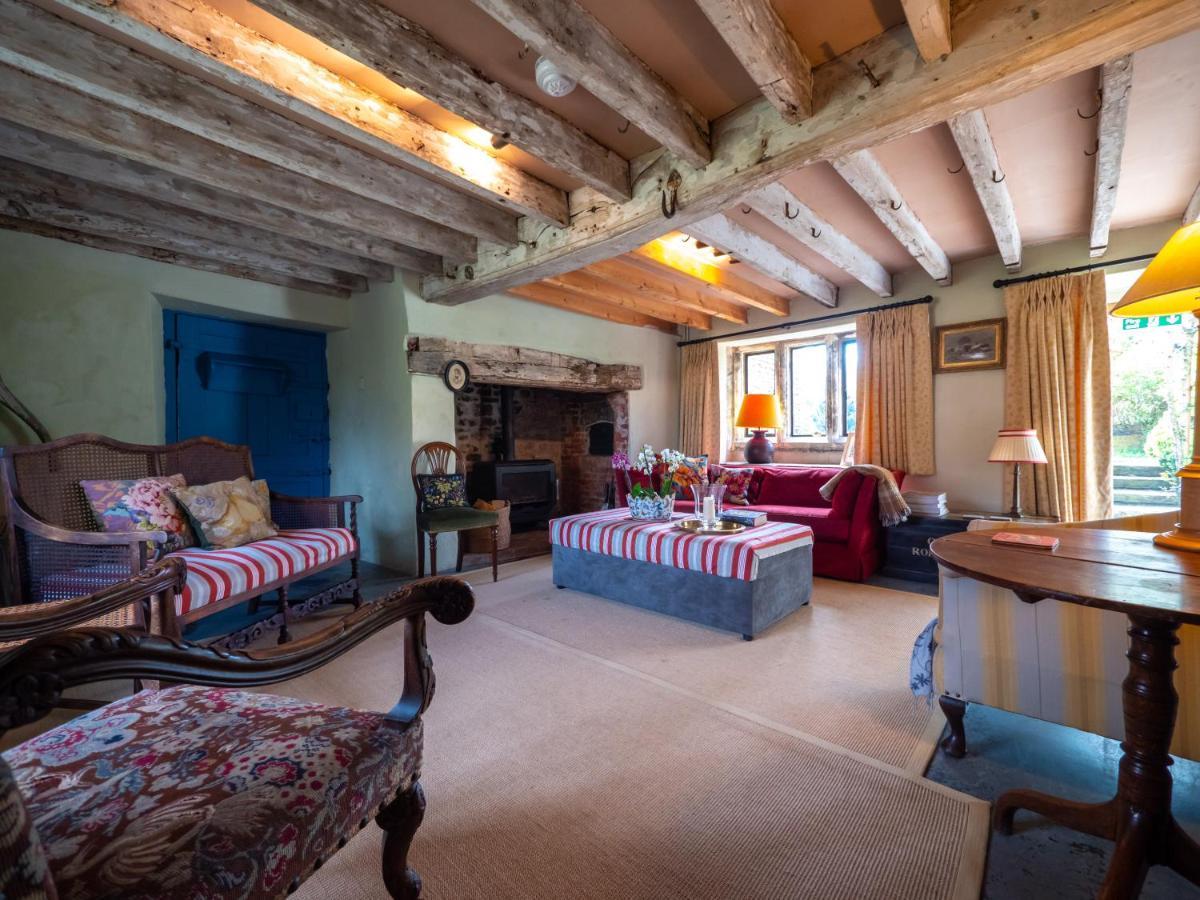 Country Cottage With Spa, Catering, Gardens, Nature Reserve Walks - Free Parking, Self Checkin Scunthorpe Exterior photo