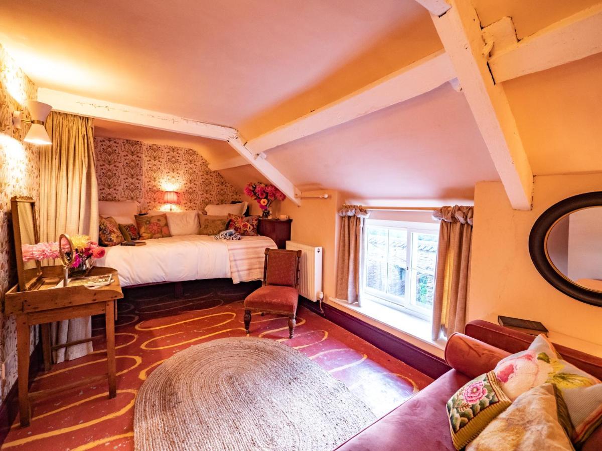 Country Cottage With Spa, Catering, Gardens, Nature Reserve Walks - Free Parking, Self Checkin Scunthorpe Exterior photo